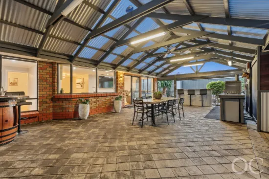 34 Brooks Circuit, Woodcroft, SA 5162