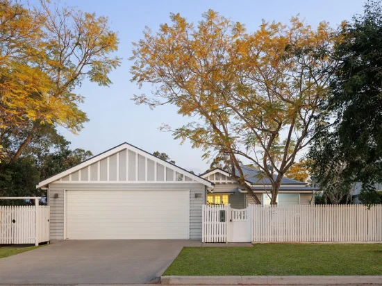 34 Burns Parade, Chapel Hill QLD 4069-Image