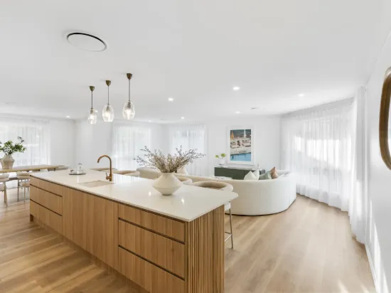 34 Canada Place, Arundel, Qld 4214