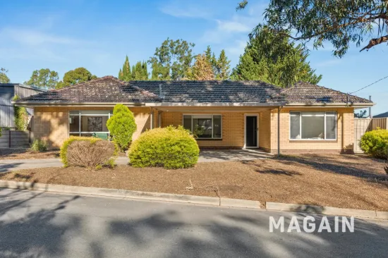 34 Carbenet Drive, Hackham, SA 5163