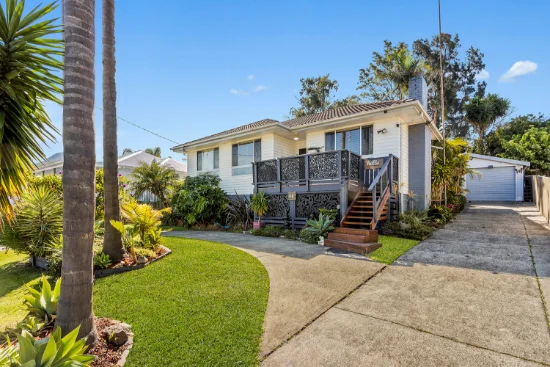 34 Carr Parade, Unanderra, NSW 2526