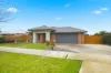 34 Casuarina Drive, Romsey, Vic 3434