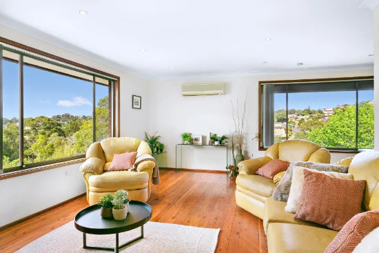 34 Coachwood Drive, Unanderra, NSW 2526