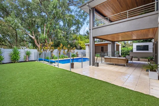 34 Cowper Road, Sorrento, WA 6020