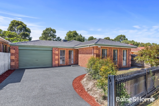34 Edgecombe Way, Roxburgh Park, Vic 3064