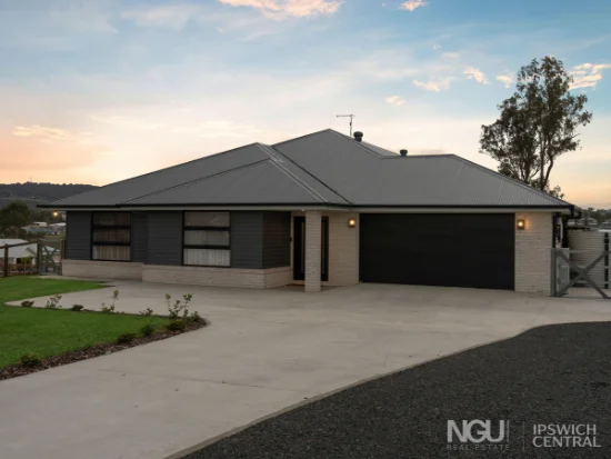 34 Elanora Crescent, Kensington Grove, Qld 4341