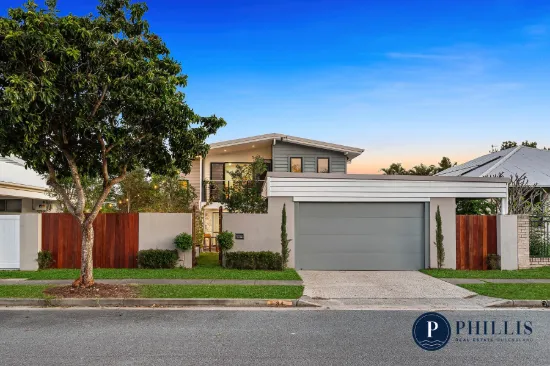 34 Errol Avenue, Paradise Point, Qld 4216