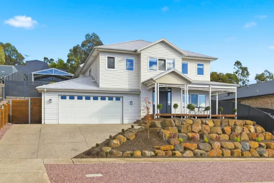 34 Fairway Crescent, Darley, Vic 3340