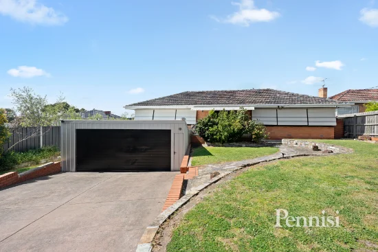34 Glenview Road, Strathmore, Vic 3041 - For Sale