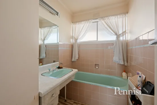 34 Glenview Road, Strathmore, Vic 3041-Image