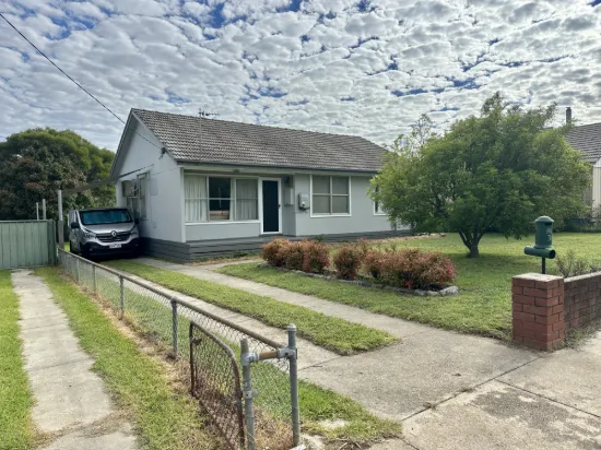 34 Hamilton Crescent, Corryong, Vic 3707