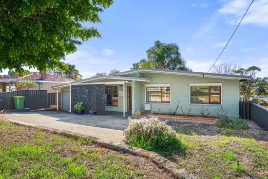 34 Harrison Way, Calista, WA 6167