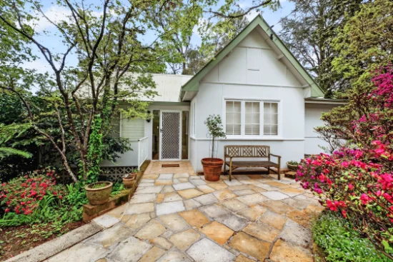 34 Kalinda Road, Bullaburra, NSW 2784