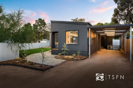 34 Lawrence St, Maldon, Vic 3463