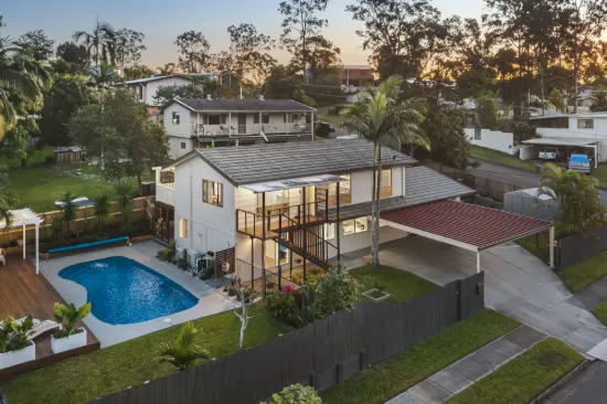 34 Macquarie Avenue, Molendinar, Qld 4214