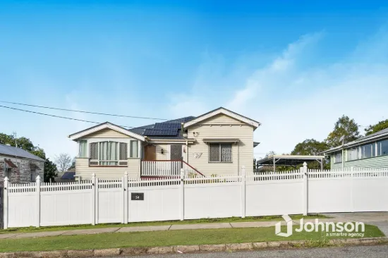 34 Macquarie Street, Silkstone, Qld 4304