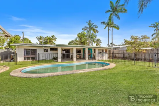 34 Magnolia Street, Holloways Beach, Qld 4878