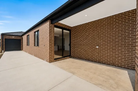 34 MAYFIELD CRESCENT, Kilmore, Vic 3764-Image