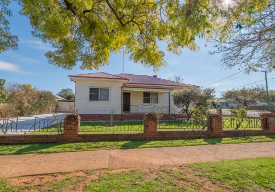 34 Mitchell Street, Parkes, NSW 2870