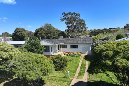34 Moor Street, Parkes, NSW 2870