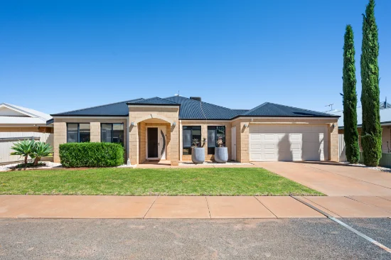 34 Nganka Way, Hannans, WA 6430