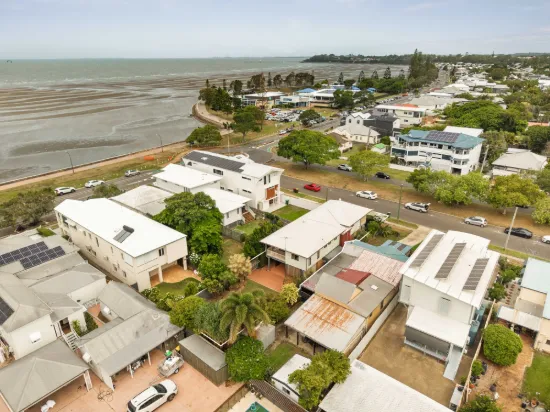 34 Ninth Avenue, Sandgate, Qld 4017