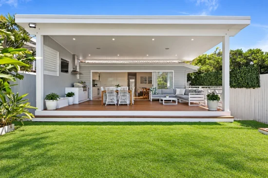 34 Paradise Avenue, Miami, Qld 4220