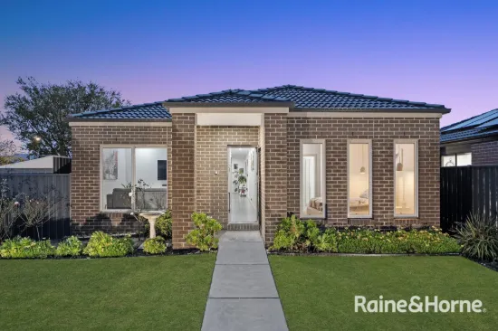 34 Parklink Drive, Cranbourne East, Vic 3977