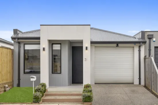 34 Pavilion Street, Deanside, Vic 3336