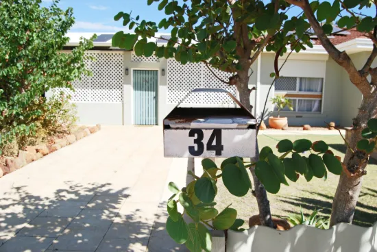 34 Petchell Street, Rangeway, WA 6530