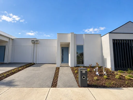 34 Quarter Way, Donnybrook, Vic 3064 - For Rent