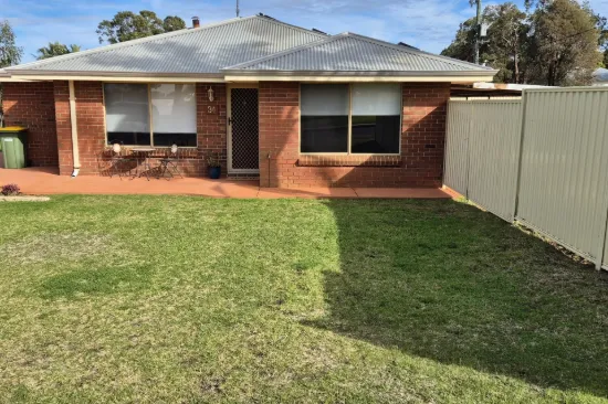 34 Robinson Street, Gingin, WA 6503
