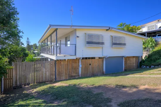 34 Smith Street, West Gladstone, Qld 4680