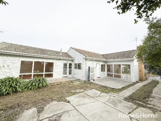 34 Station Street, Burwood, Vic 3125