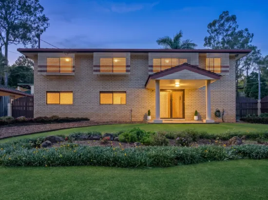34 Tarnook Drive, Ferny Hills, Qld 4055