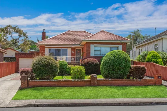 342 Northcliffe Drive, Lake Heights, NSW 2502