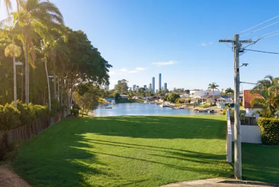 349 Monaco Street, Broadbeach, Qld 4218
