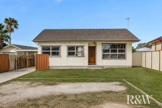 35 & 35A Dan Crescent, Colyton, NSW 2760