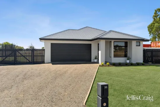 35 Albert Street, Clunes, Vic 3370