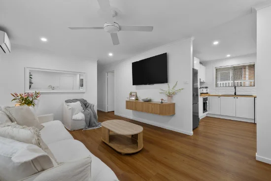 35 Albert Street, Ormiston, Qld 4160 - For Sale