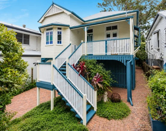 35 Ashford Street, Shorncliffe, Qld 4017