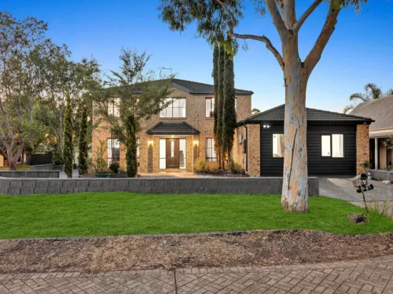 35 Banyalla Drive, Cranbourne West VIC 3977-Image