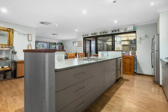 35 Bramley Way, Bibra Lake, WA 6163