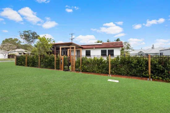 35 Central Avenue, Scarborough, Qld 4020