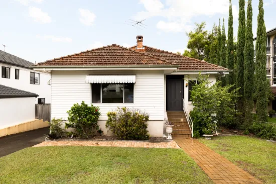 35 Charlton Street, Ascot, Qld 4007