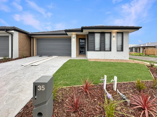 35 Delta Dr, Armstrong Creek, Vic 3217