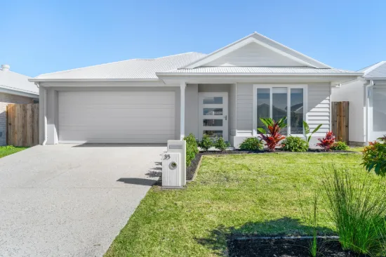 35 Dune Way, Banya, Qld 4551