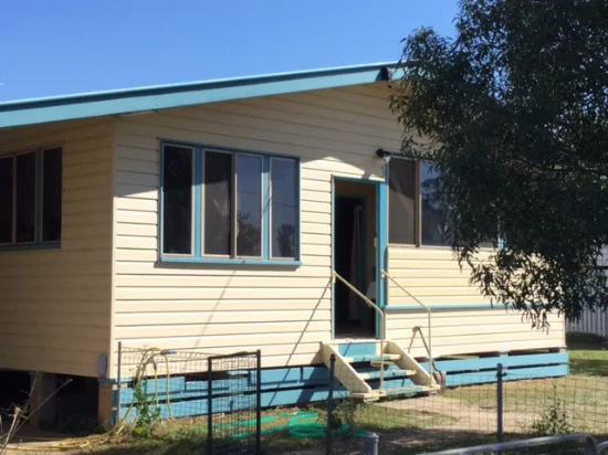 35 Feather Street, Roma, Qld 4455
