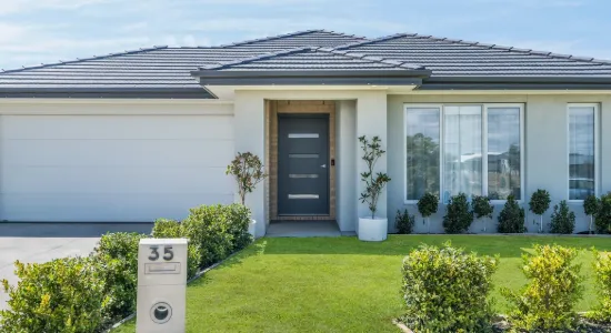 35 Flannery Circuit, Charlemont, Vic 3217