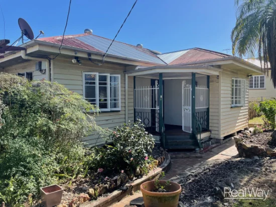 35 Frederick Street, Newtown, Qld 4305